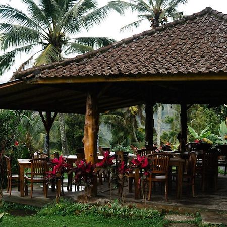Puri Sunny Camp Villa Munduk Екстериор снимка