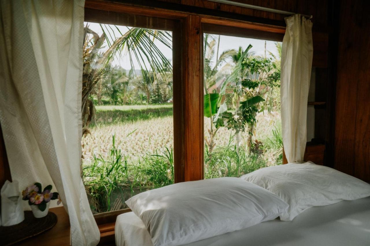 Puri Sunny Camp Villa Munduk Екстериор снимка