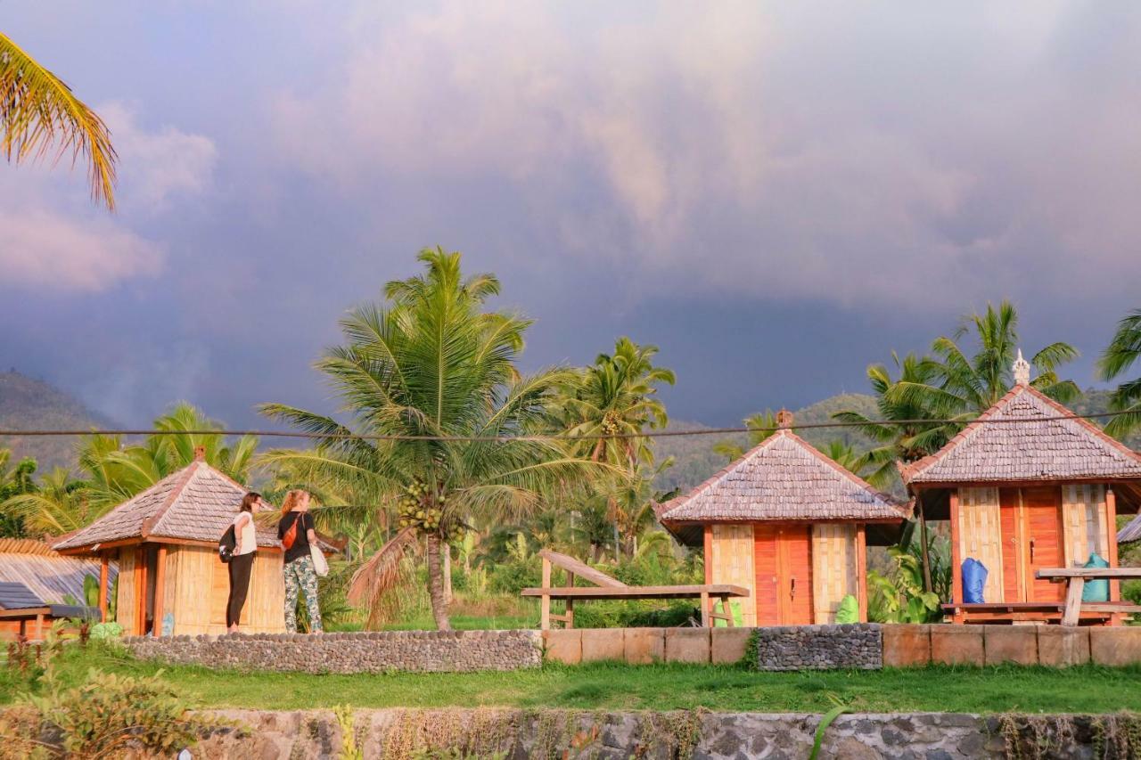 Puri Sunny Camp Villa Munduk Екстериор снимка