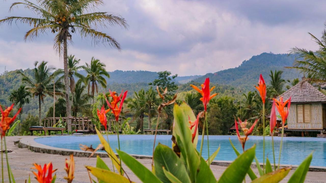 Puri Sunny Camp Villa Munduk Екстериор снимка